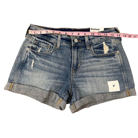 Old Navy ~Women’s Boyfriend Denim Dhorts ~ 3” inseam ~ size 2 ~ some distressing - Picture 5 of 7
